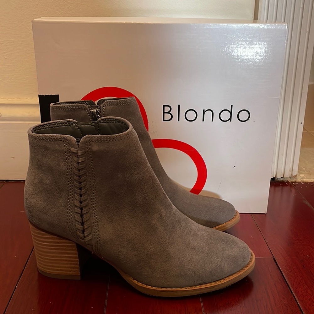 Blondo: Women’s Nina Waterproof Grey Suede Booties - Size 7.5 (Eur 38)